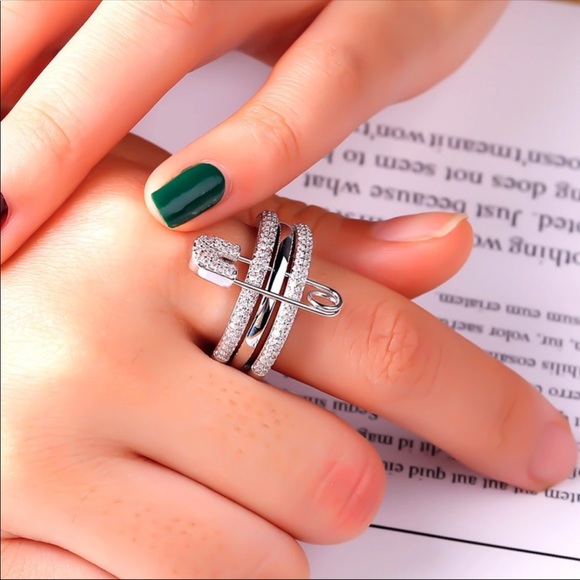 Jewelry - New Ring Set With Pin Cubic Zircon Pave Setting
